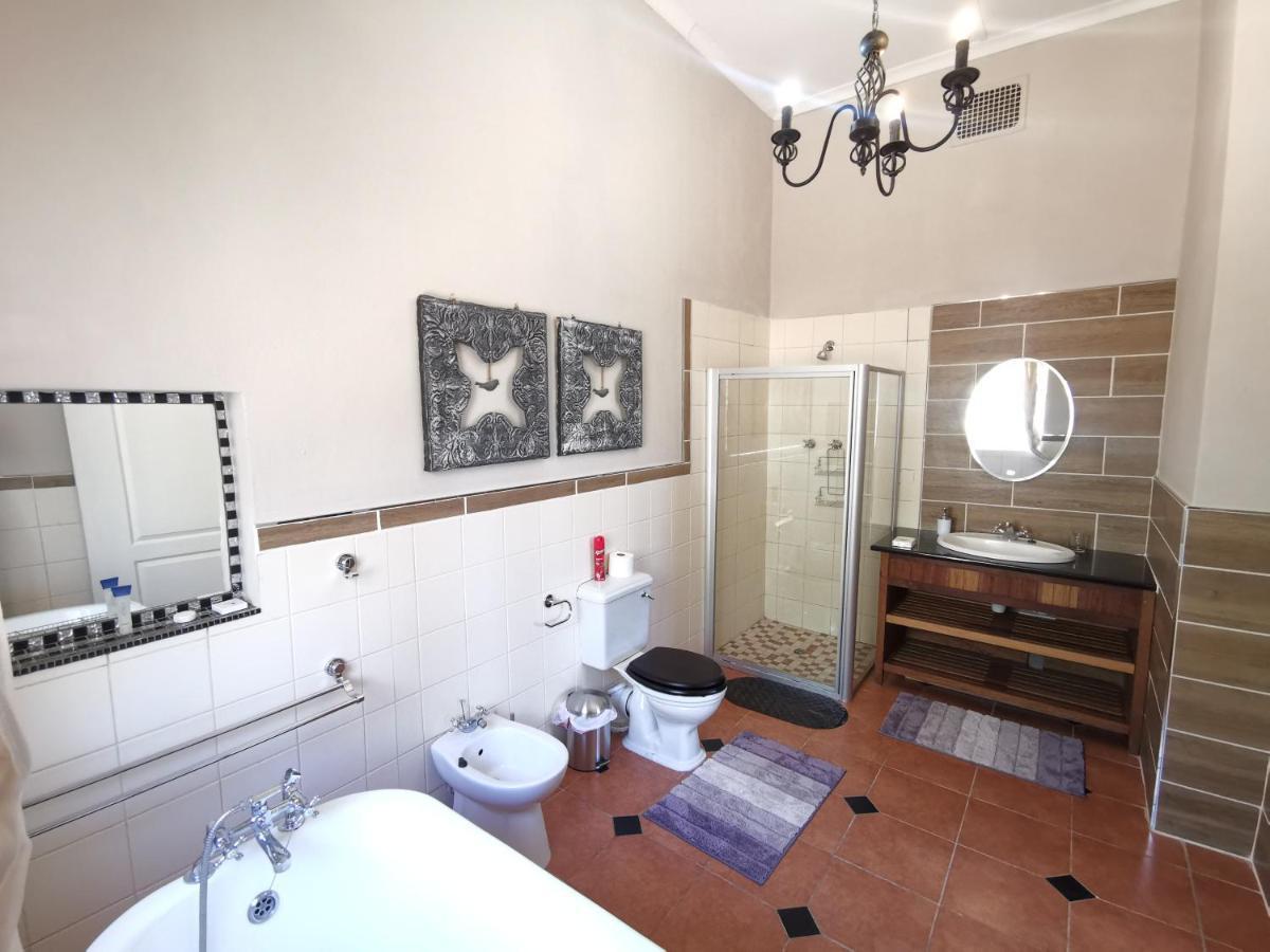 Lucolo Palace B&B Aliwal North Exteriör bild